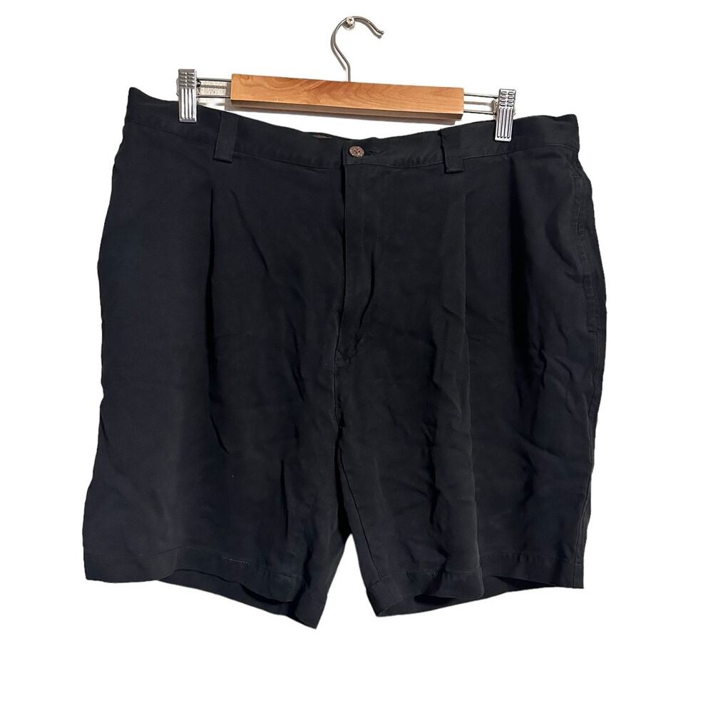 Tommy Bahama 100% Silk Black Flat Front 7" Shorts Size 40